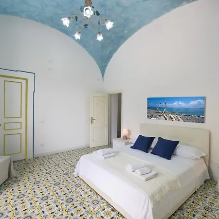 - Serena Holiday home Positano